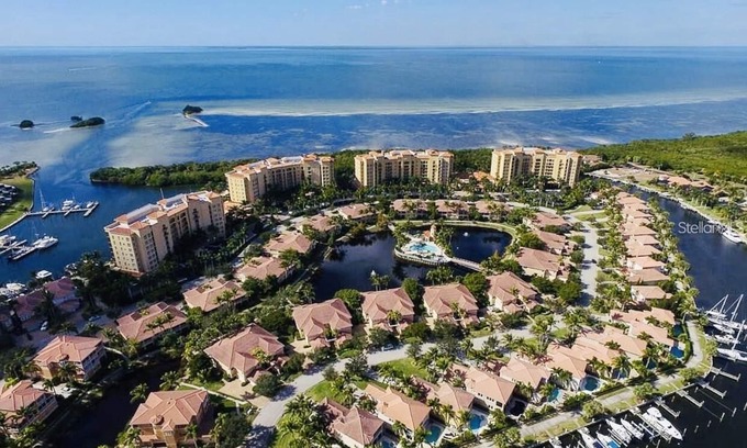 Burnt Store Marina Condo | West's Endless Summer