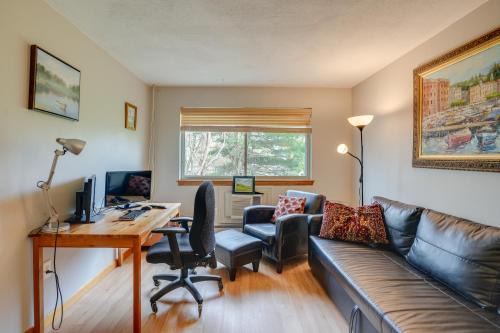 South Side Apartment | WFH-Friendly Waltham Condo 1 Mi to Riverwalk Park