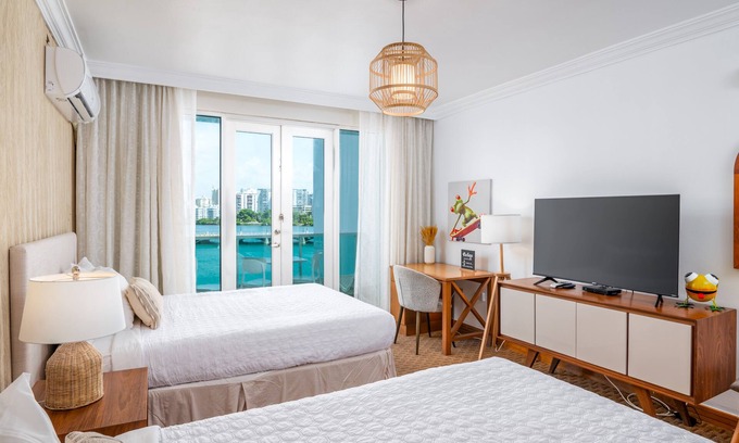 Puerta de Tierra Condo | What a view! Oceanfront Studio, Superb Location, very central!