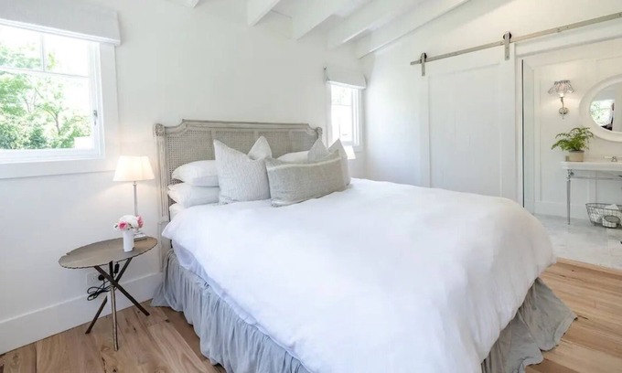 Berry Cottage | White House Cottage