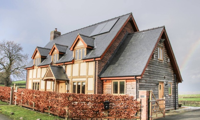 Montgomery Cottage | WHITE HOUSE, pet friendly, luxury holiday cottage in Montgomery