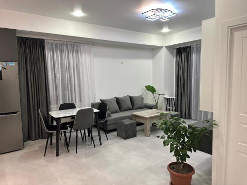 Yerevan Apartment | White47