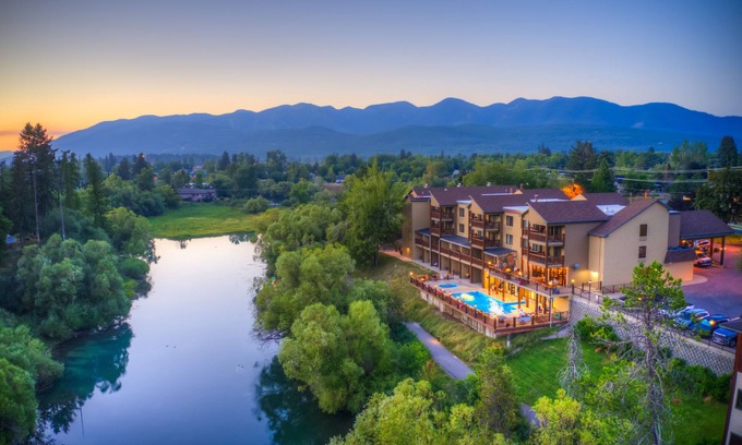 Whitefish Hotel | Whitefish Riverfront Hotel