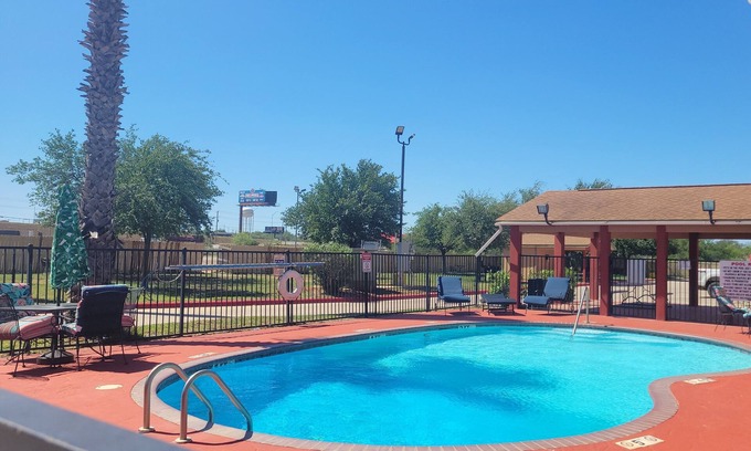 Cotulla Hotel | Whitten Inn RV Park
