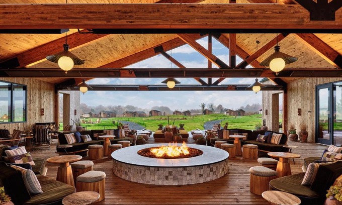 Gardiner Hotel | Wildflower Farms, Auberge Collection