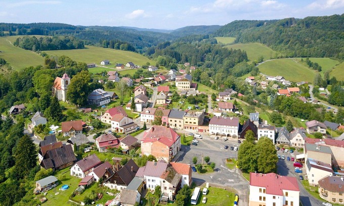 Starkov House | Wonderful private villa for 8 guests with WIFI, pool, TV, patio, pets allowed and panoramic view