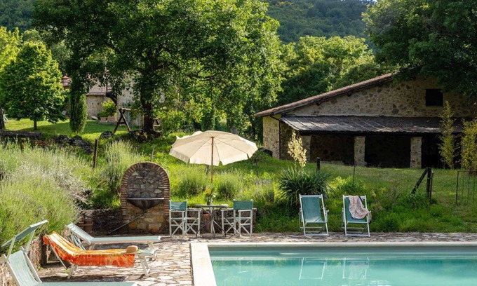 Arcidosso Villa | Wonderful private villa for 16 guests with WIFI, private pool
