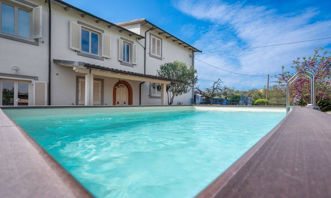 Fucecchio House | Wonderful private villa with WIFI, private pool, A/C, TV, pets allowed and panoramic view