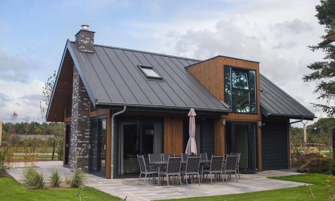 Biddinghuizen House | Wonderful private villa for 8 guests with pool, WIFI, TV and terrace