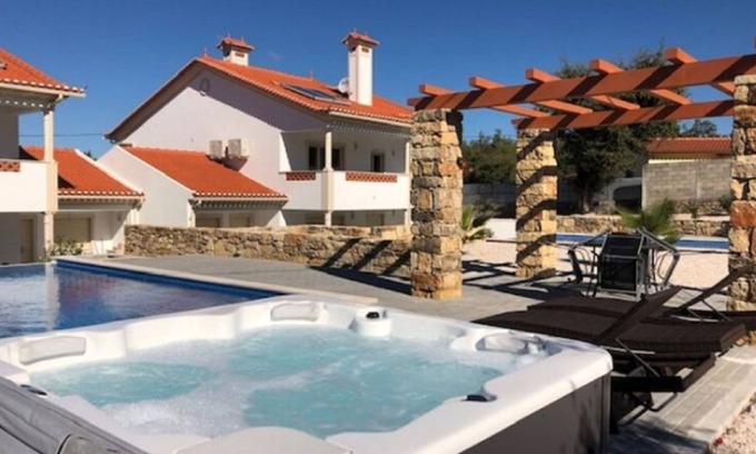 Ferreira do Zezere Villa | Wonderful villa in Ferreira do Zezere with private pool