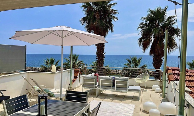 Riva Ligure House | Wonderful villa for 7 guests with A/C, WIFI, TV and terrace
