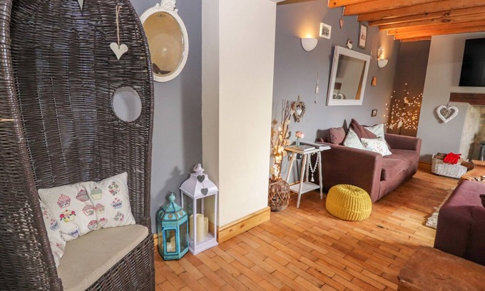 Acrefair Cottage | Woodland Cottage