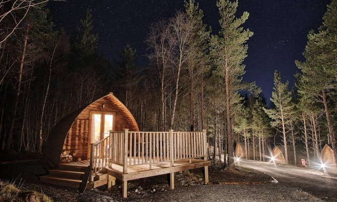 Tomintoul Cabin | Woodland Escape in a Cosy Glamping Cabin