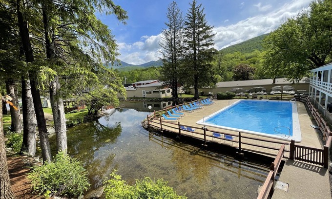 Lincoln Hotel | Woodwards White Mountain Resort, BW Signature Collection