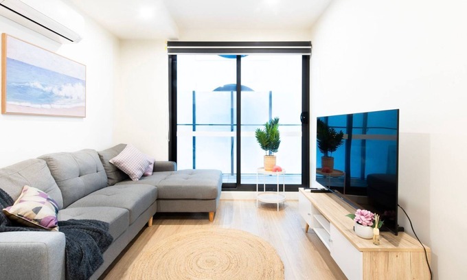 Essendon Apartment | Workers Retreat Across from Essendon Station