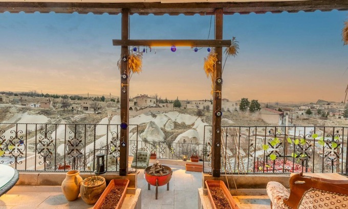 Mustafapasa Hotel | world cave house