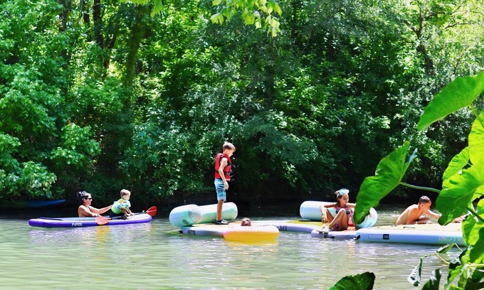 Sutherland Springs House | Wow! Brand new Cabin by Creek! Hot tub, hiking, kayaking, fishing & more! - RCE