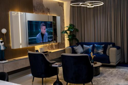 Ofin Apartment | Wrightfield