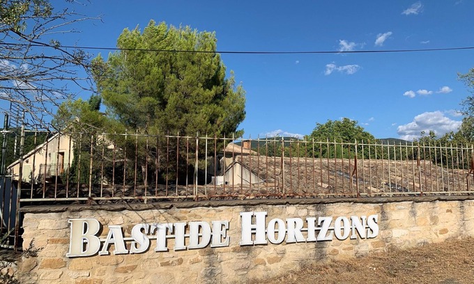 Piegon House | XIXth century country house amidst vineyards and olive groves