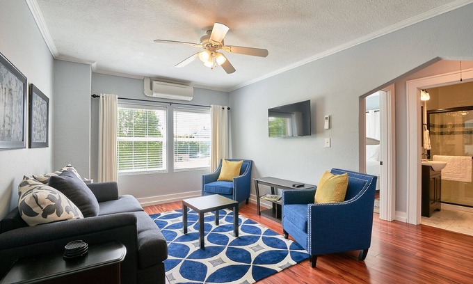 Newberg Apartment | Yamhill Flats: Suite 5