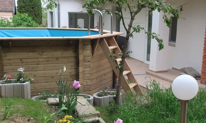 Dobrokoz House | Year-round holiday home with swimming pool and whirlpool. Dogs welcome!