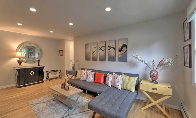 Getty Square Apartment | Yonkers Apt w/Balcony: Walk to Train Station!