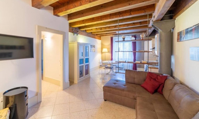 Molina House | Youatmolino Art Apartmnet