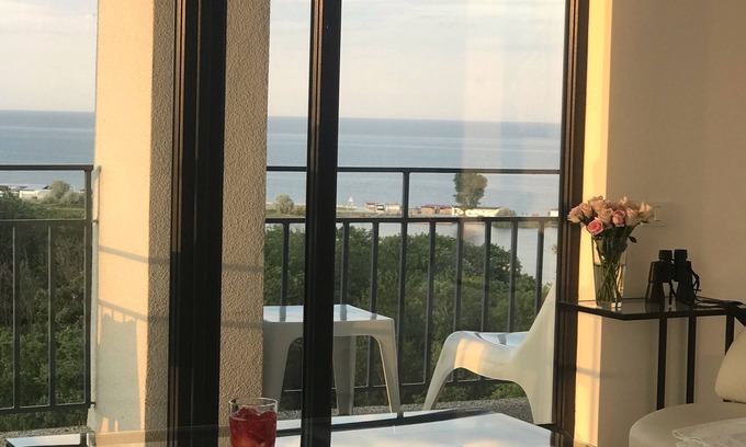 Jupiter Apartment | Your beachfront home!