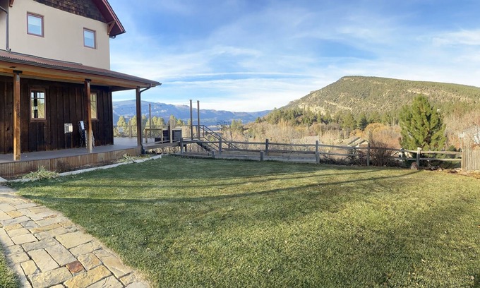 Durango - Purgatory House | Your Mountain Town Retreat Awaits! Close to Town, Trails and the Train!