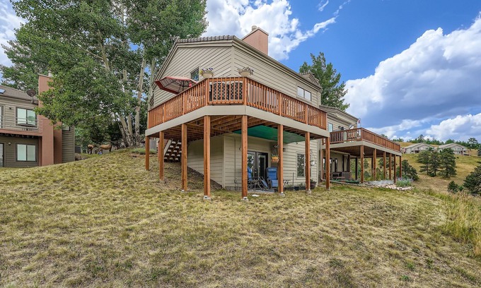 Genesse North Central Condo | Your Thanksgiving Retreat | Golden