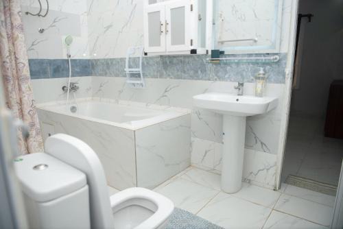 Lome Villa | YOYO'S hOME SWEET HOME