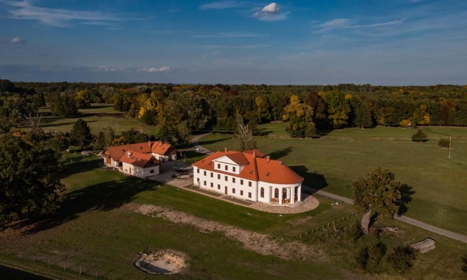 Breclav Hotel | Zámeček - Chateau Lány - Depandance Stroodel
