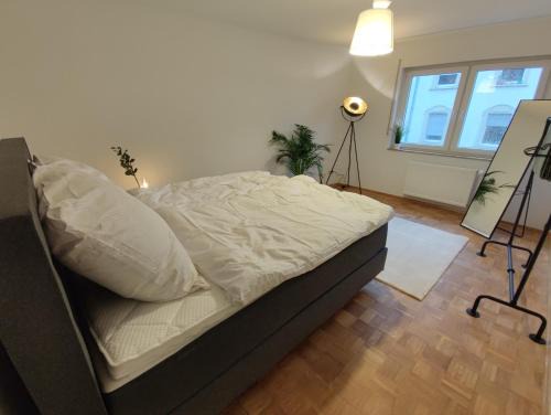 Weststadt Apartment | ZEN Apartments - Exklusive Suite - Luxus - Boxspringbett