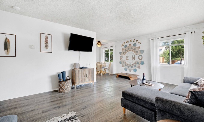 Reno/Tahoe Airport House | Zen Den, peaceful and bright 2BR by Midtown!