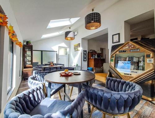 Etyek House | Zsúrterasz Vendégház