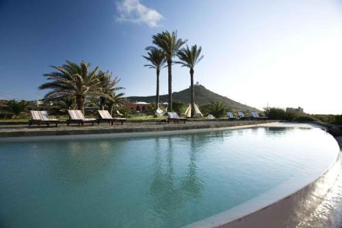 Pantelleria Resort | Zubebi