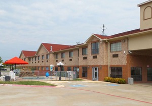 Magnuson Hotel Cedar Hill