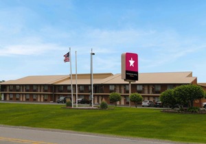 Magnuson Hotel Howell/Brighton