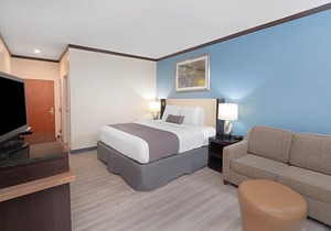 Baymont by Wyndham Hinesville Fort Stewart Area