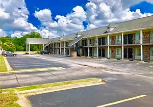 Days Inn by Wyndham Manning