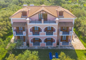 Kavos Psarou Studios & Apartments