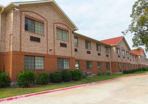 Magnuson Hotel Cedar Hill