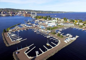Park Point Marina Inn