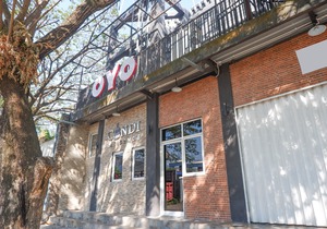 OYO 1217 Candi Residence