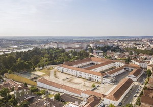 Penedo da Saudade Suites & Hostel