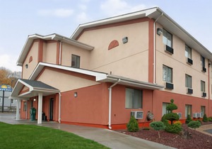 Days Inn by Wyndham Torrington