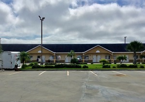 Days Inn by Wyndham Robstown