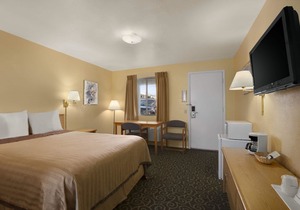 Travelodge by Wyndham Wenatchee