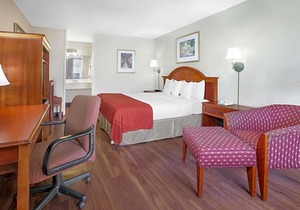 Baymont by Wyndham Paris