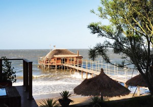 Catembe Gallery Hotel